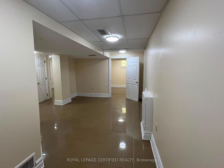 Property Photo:  784 Stone Church Road E Bsmt  ON L8W 1A8 