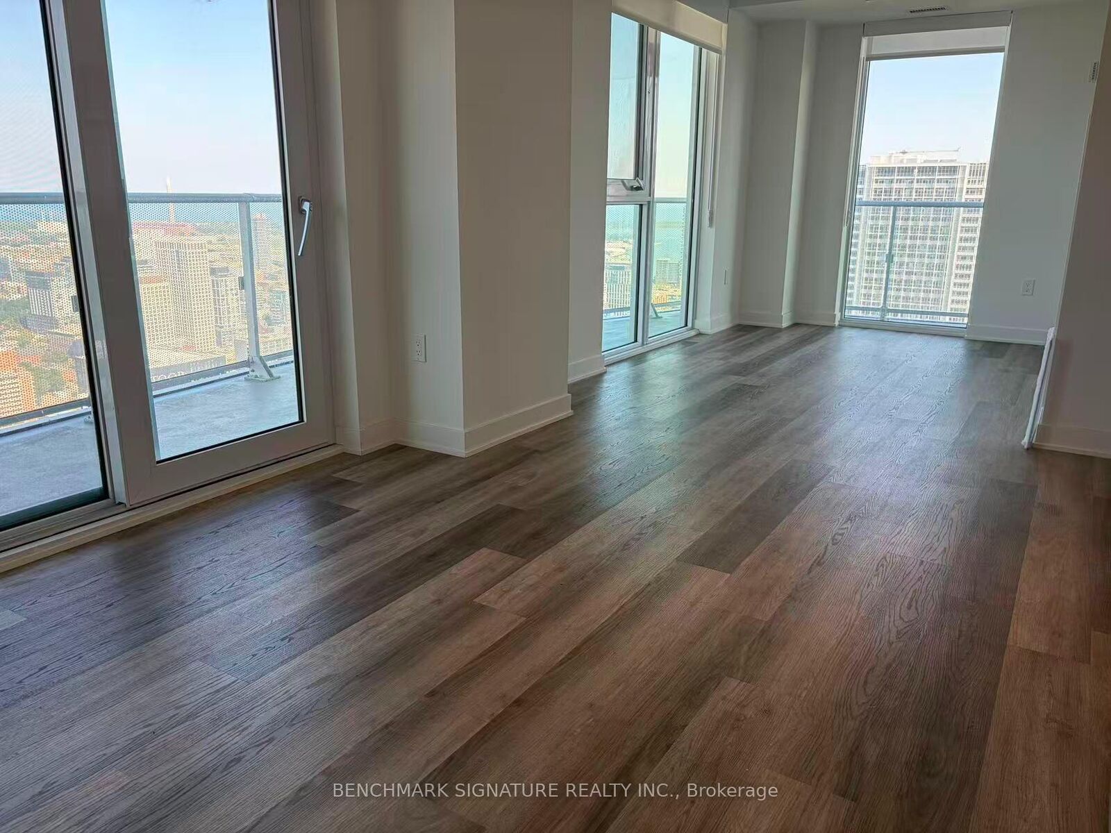 Property Photo: 100 Dalhousie Street 5007 ON M5B 0C7