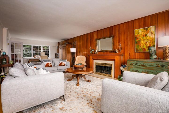 Property Photo: 1820 Argyle Ave BC V9S 3K7