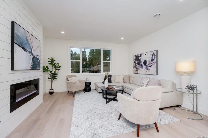 Property Photo: 960 Jenkins Ave #113 BC V9B 7H4