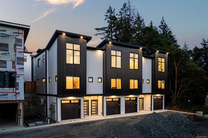 Property Photo:  966 Siskin Ridge  BC V9C 2X9 