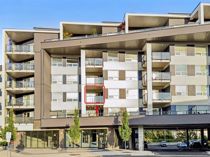 Property Photo: 947 Whirlaway Cres #304 BC V9B 6Z9
