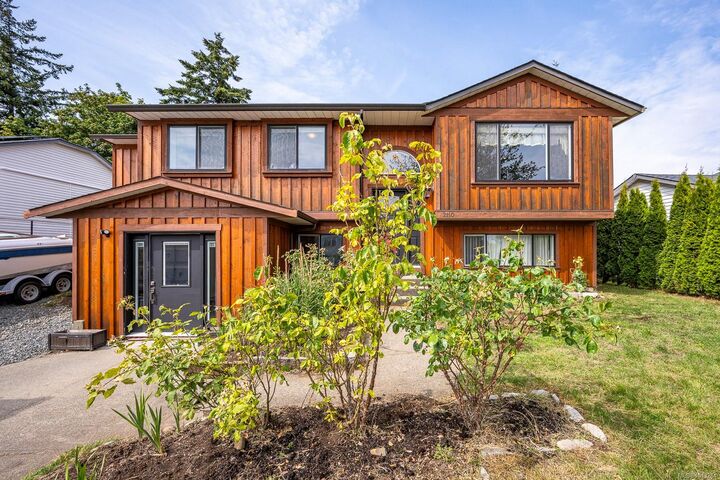 Property Photo: 2110 Murrelet Dr BC V9M 3P5