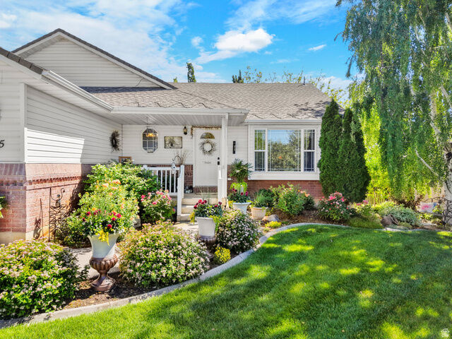 Property Photo:  955 W 2390 S  UT 84302 