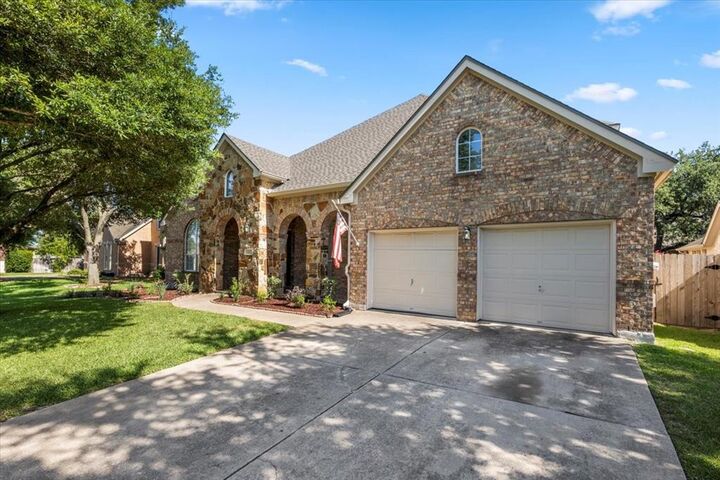 Property Photo: 2127 Clear Lake Place TX 78665