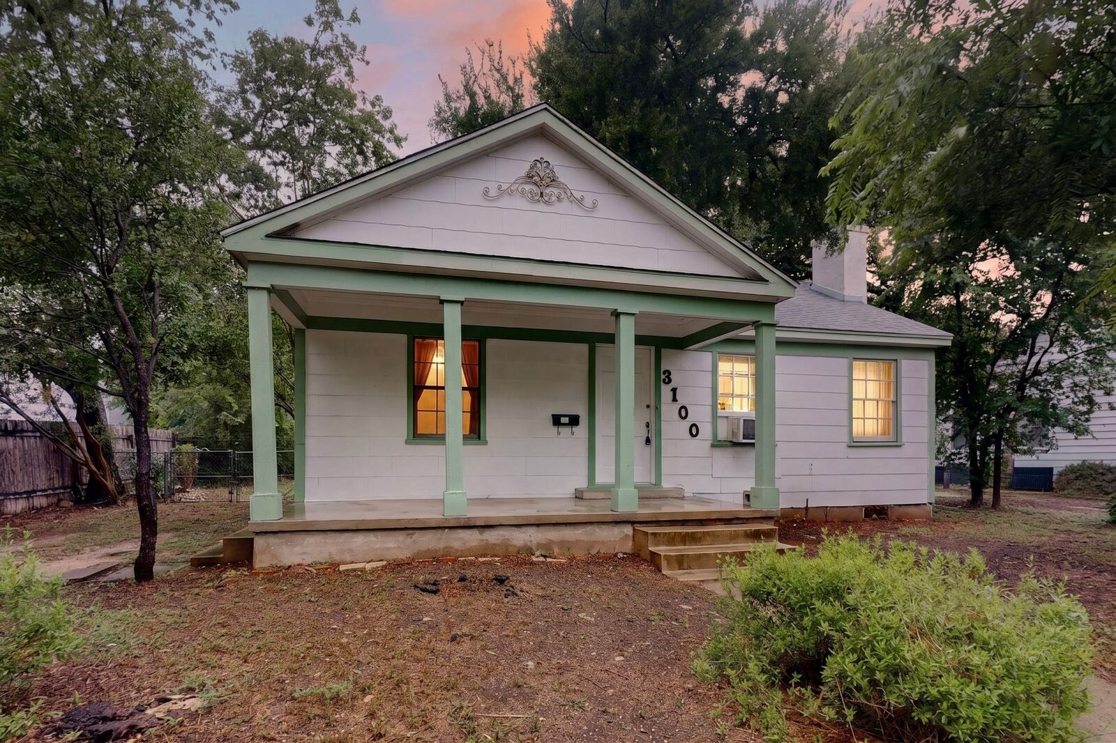 Property Photo: 3100 Breeze Terrace TX 78722