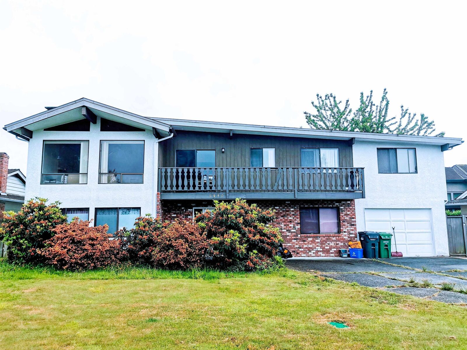 Property Photo:  5280 Cranbrook Avenue  BC V7C 4K9 
