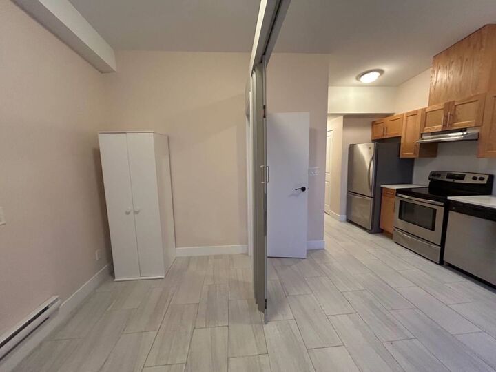 Property Photo:  191 11th Avenue 4xx  BC V5T 2C1 