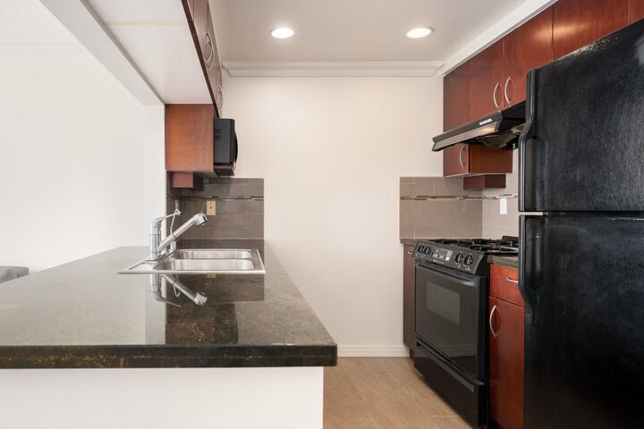 Property Photo: 189 Davie Street 608 BC V6Z 2X9