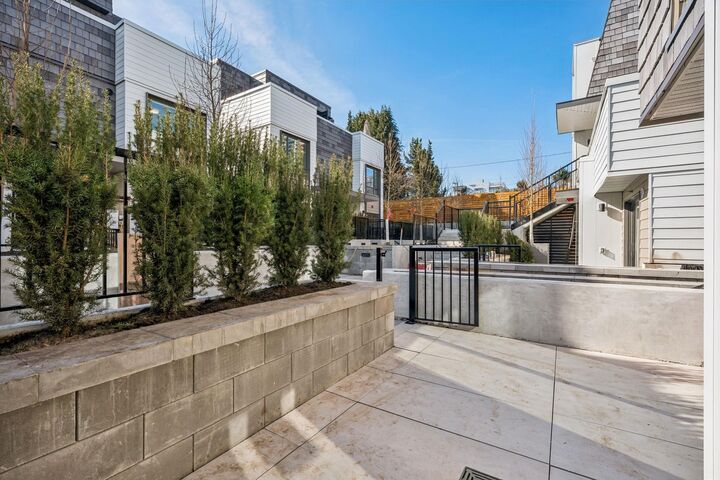 Property Photo: 408 W 45th Avenue 153 BC V5Y 0P6