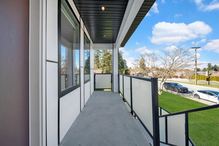 Property Photo: 20884 48 Avenue BC V3A 3L9