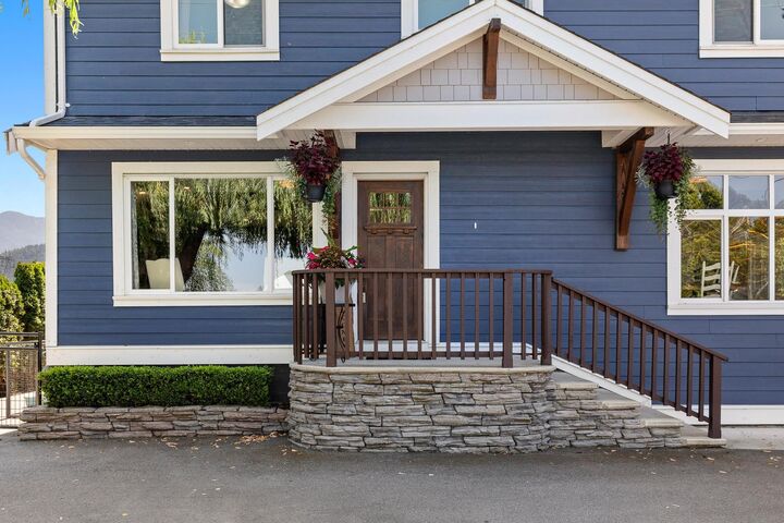 Property Photo: 44064 South Sumas Road BC V2R 4B1