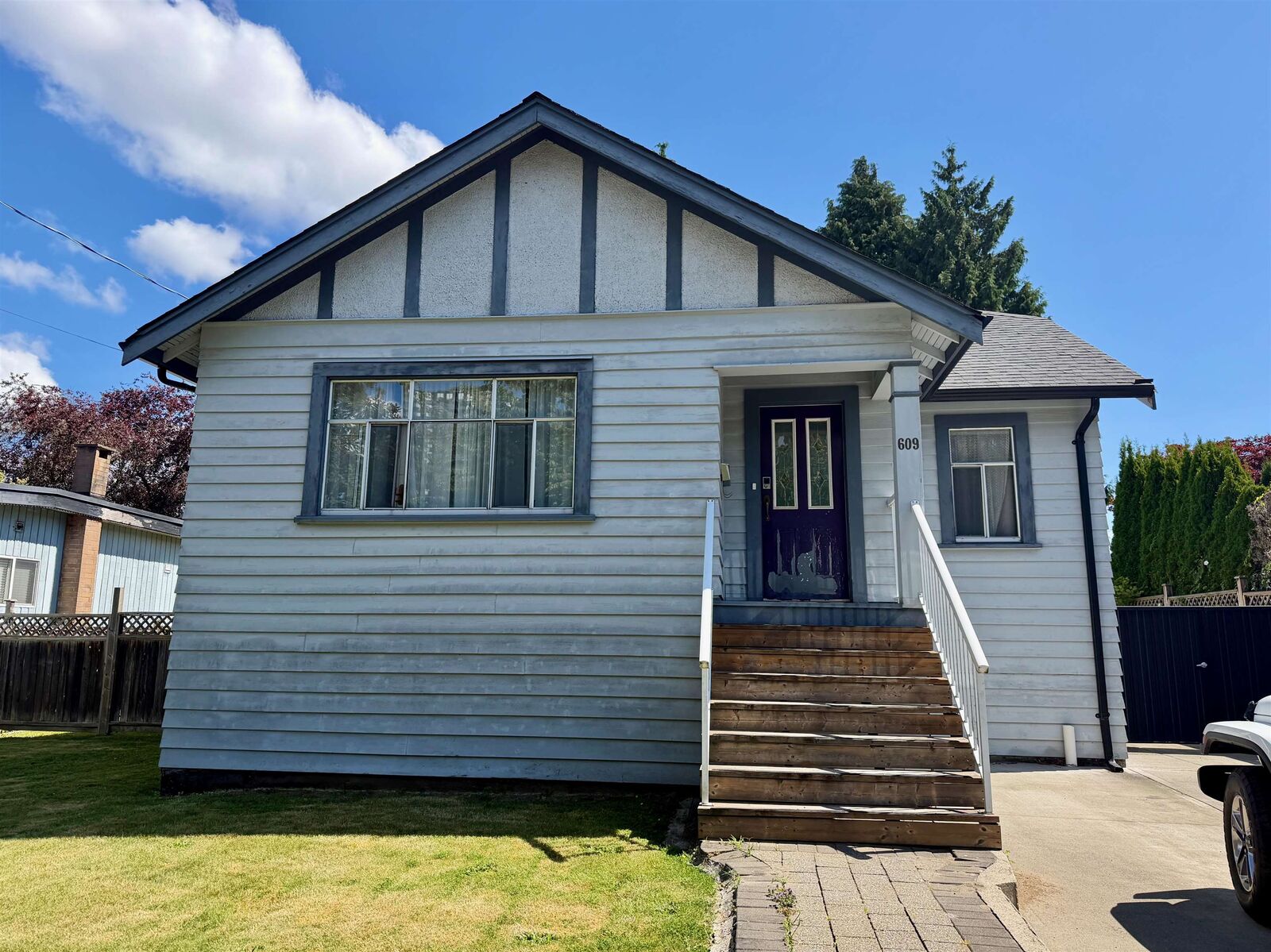 Property Photo: 609 Fourth Street BC V3L 2V8