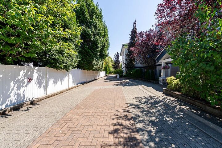 Property Photo: 15298 20 Avenue 204 BC V4A 2A3