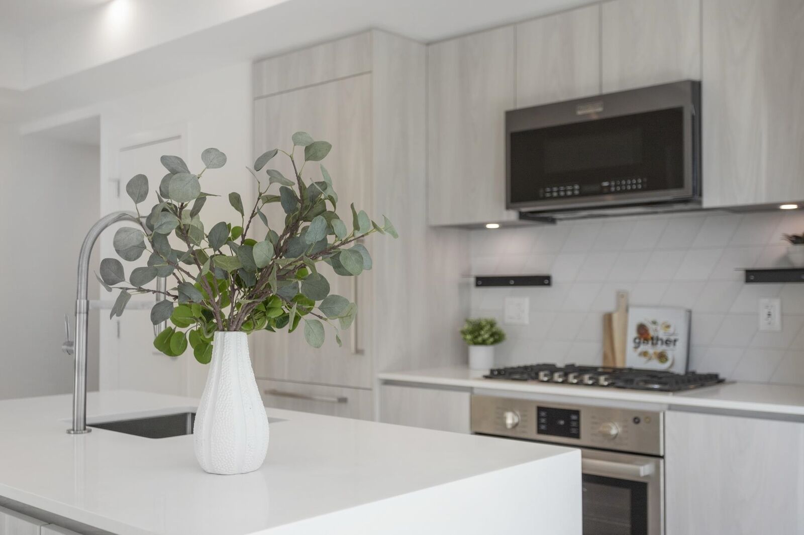 Property Photo:  3264 Vanness Avenue 204  BC V5R 4V3 