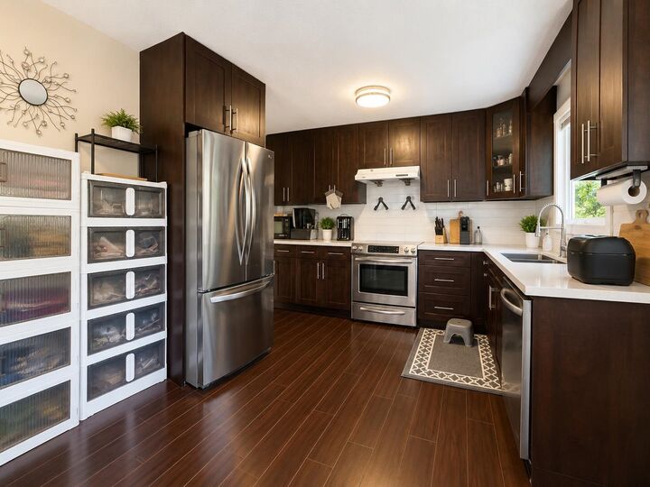 Property Photo: 443 Mundy Street BC V3K 5N2