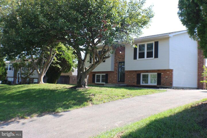 Property Photo: 5077 Macnamara Drive VA 22407