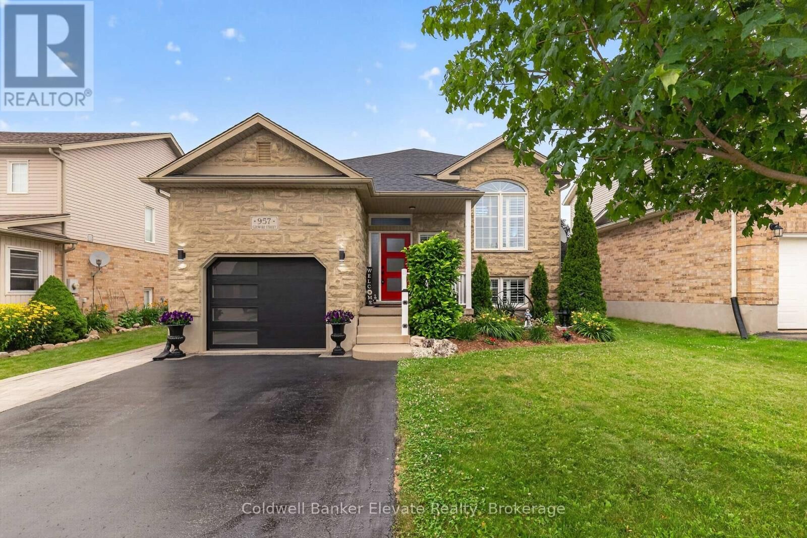 Property Photo: 957 Gzowski Street ON N1M 3W1