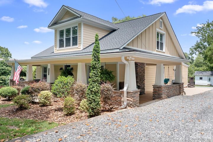 Property Photo: 708 N Grove Street NC 28092