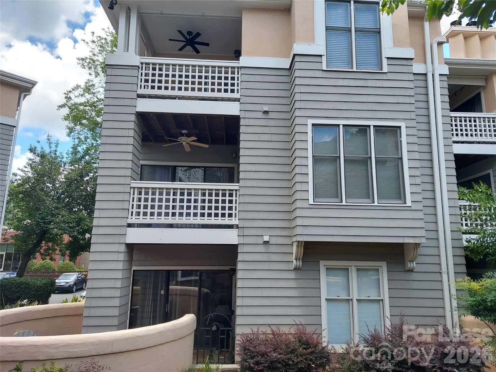 Property Photo: 226 Queens Road 68 NC 28204