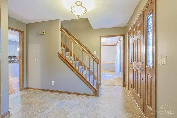 Property Photo:  9429 Stonecrest Court  OH 45249 