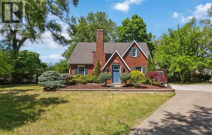Photo de la propriété: 860 London Road ON N7T 4Y2