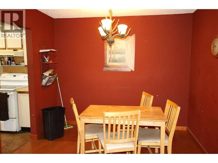 Property Photo: 195 Chamberlain Crescent 206 BC V0C 2W0