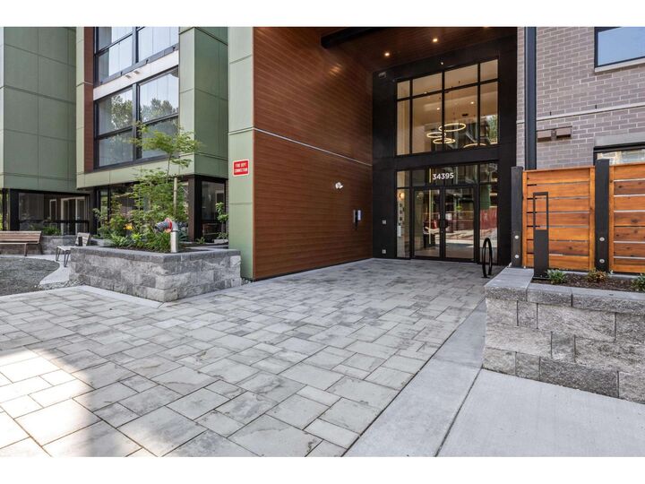 Property Photo: 34395 Gladys Avenue 309 BC V2S 0R4