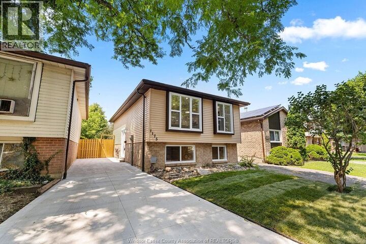 Property Photo: 1175 Heathfield ON N8S 4N9