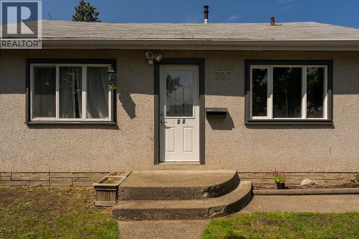 Property Photo: 737 Irwin Street BC V2M 2X6