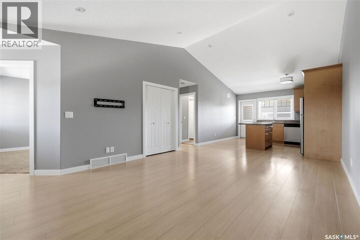 Property Photo:  4203 Green Apple Drive E  SK S4V 1M6 