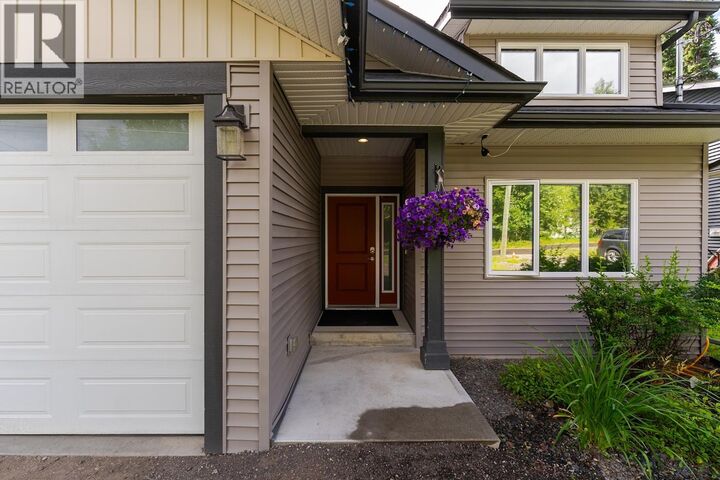 Property Photo: 4061 Estavilla Drive BC V2K 2T8