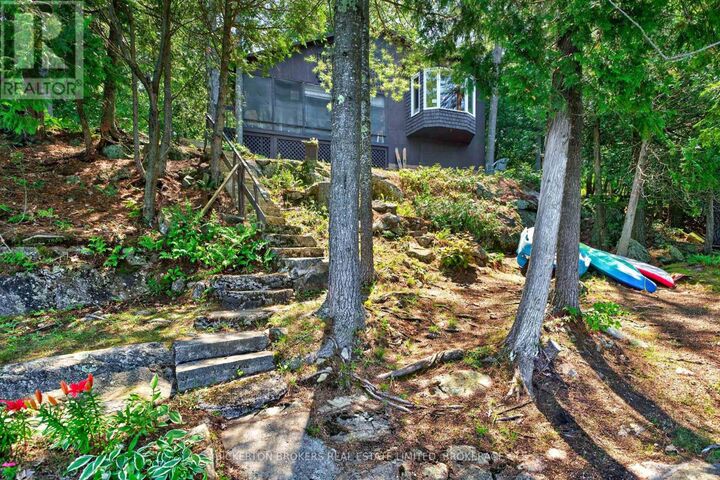 468 Moorhead Lane — photo 1