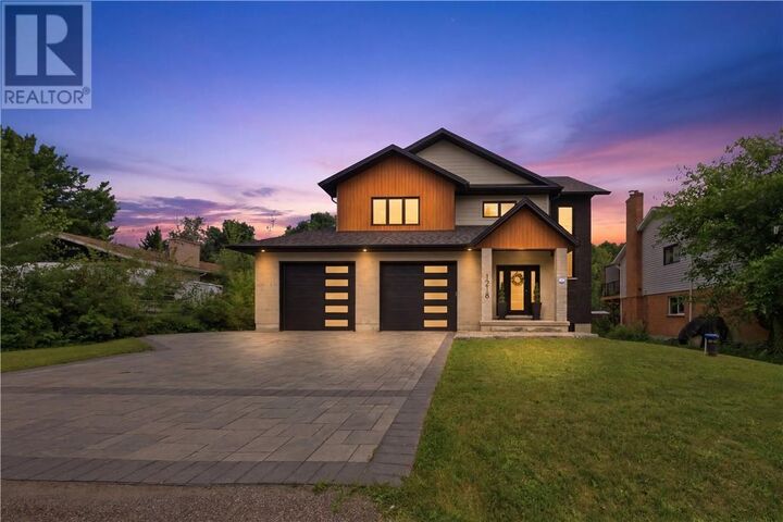 1218 Belmont Drive — photo 1