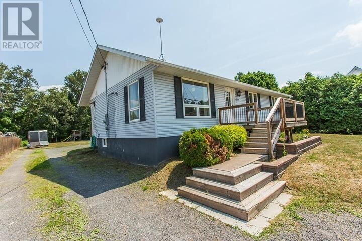 Property Photo: 1276 Richards St ON P0R 1J0