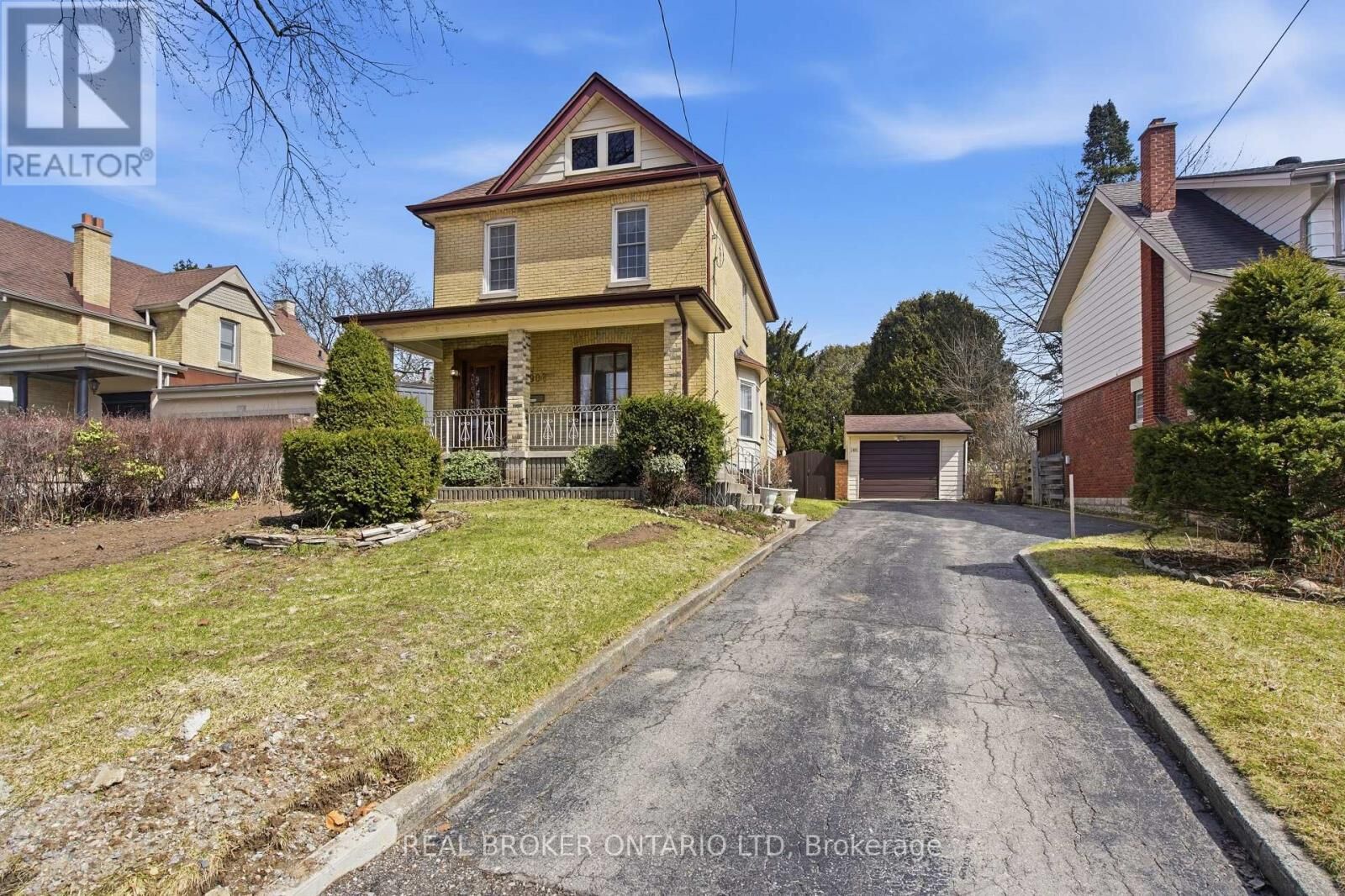 Property Photo:  908 William Street  ON N5Y 2S6 