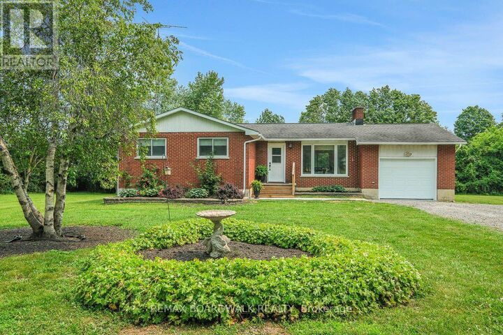 477 Townline Road — photo 1