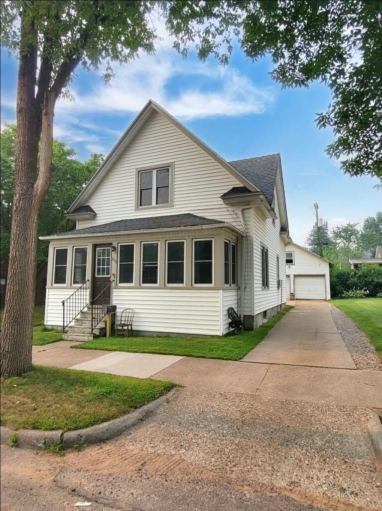 Property Photo:  812 E Bridge Street  WI 54403 