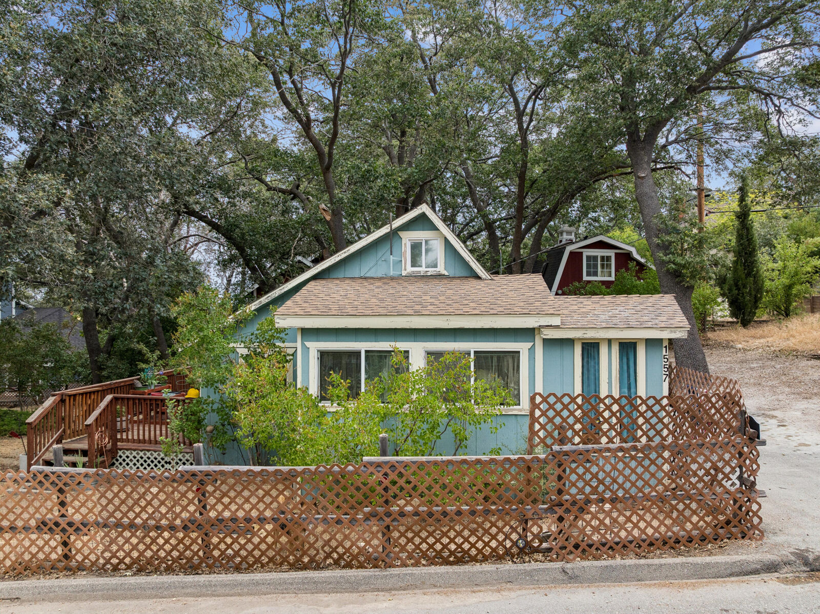 Property Photo: 1557 Edge Cliff CA 92352