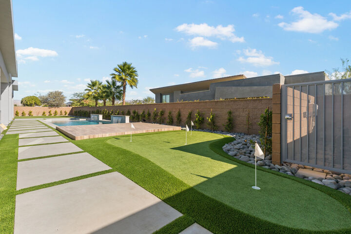 Property Photo:  1 Siena Vista Court  CA 92270 
