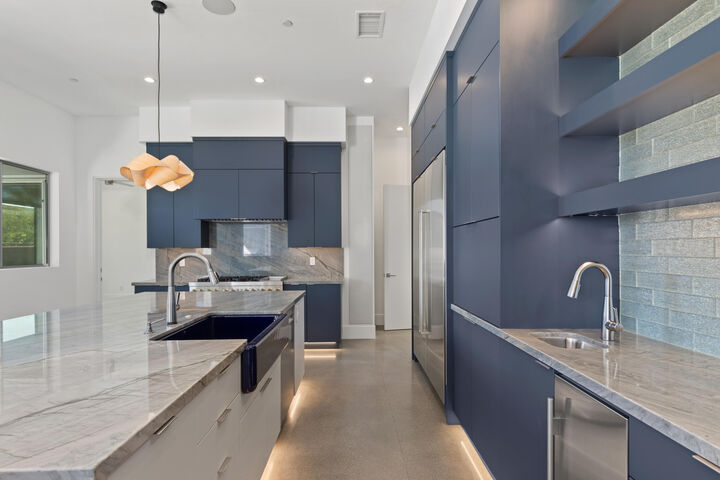 Property Photo:  1 Siena Vista Court  CA 92270 