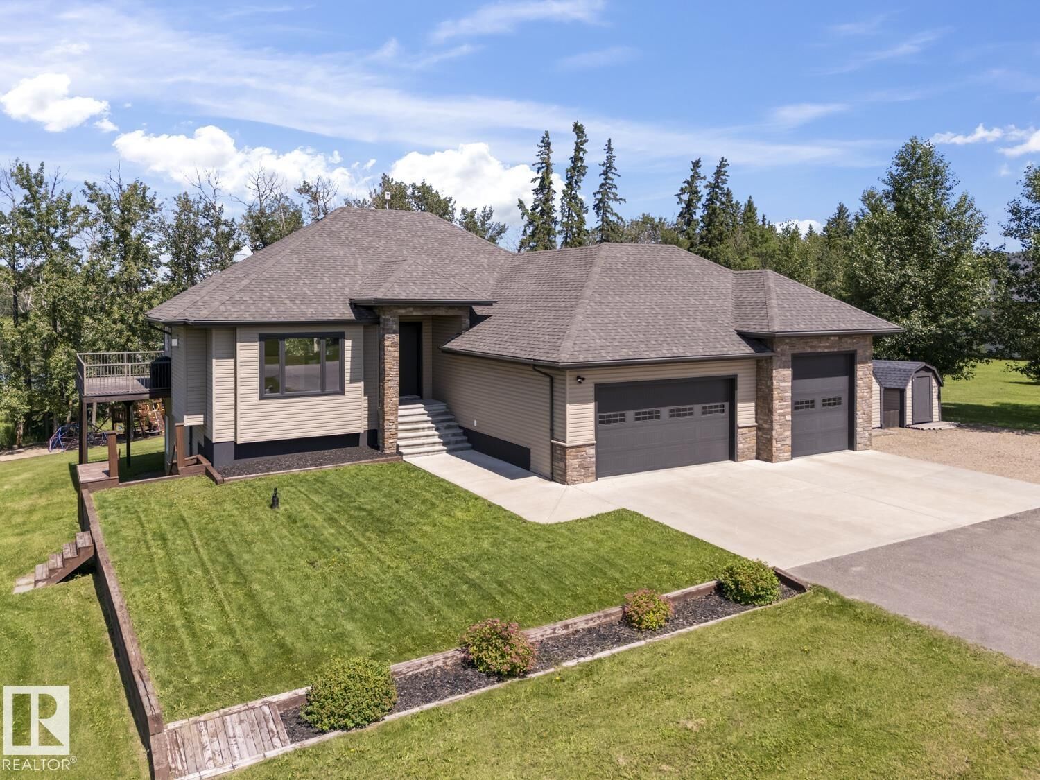 Property Photo:  61120 RR 465  AB T9N 2G9 