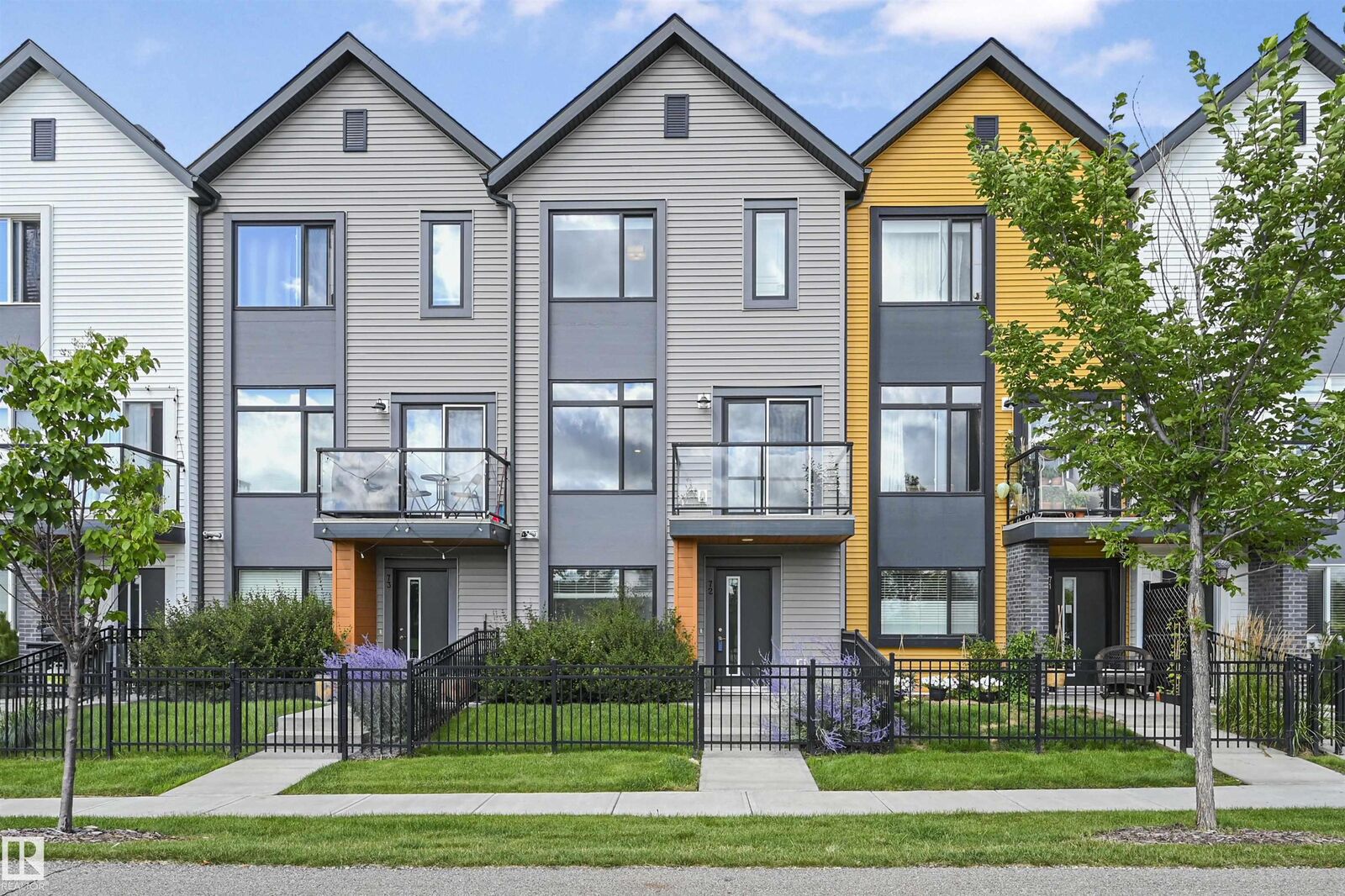 Property Photo: 1010 Rabbit Hill Road SW 72 AB T6W 4G7