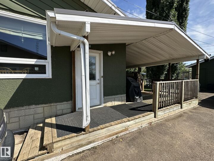 Property Photo: 5319 44 Avenue AB T0A 3C0