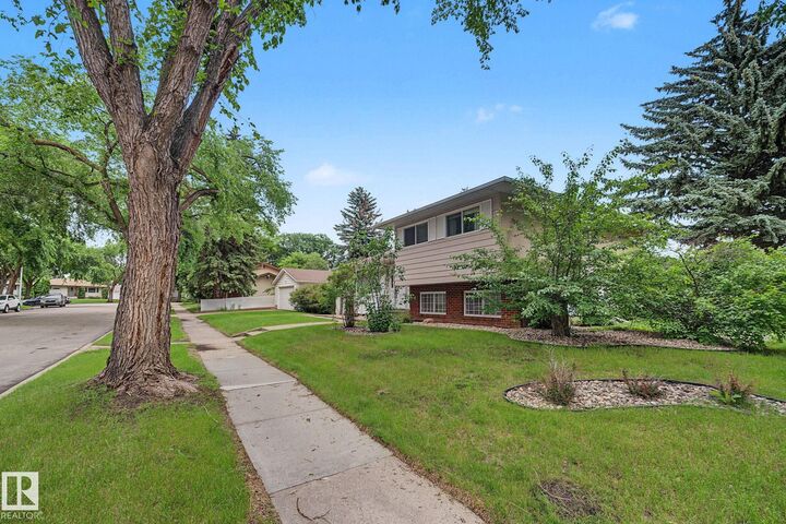 Property Photo:  14703 65 Street NW  AB T5A 2C9 
