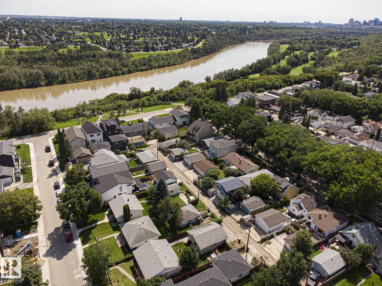 Property Photo: 11142 51 Street NW AB T5W 3E6