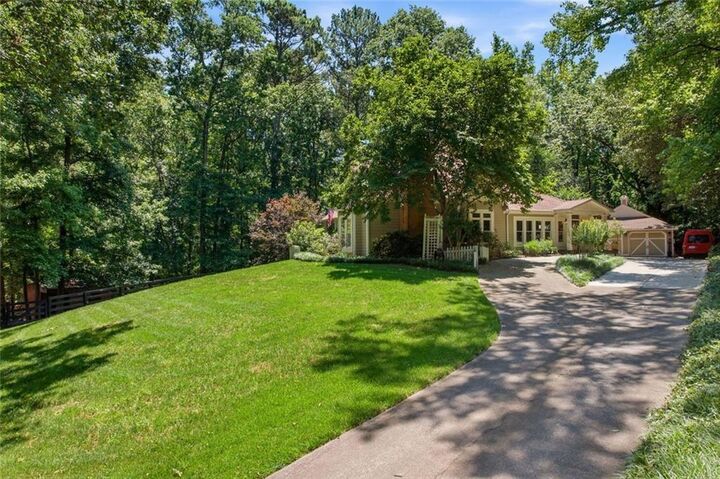 Property Photo: 1042 Bailey Road GA 30188