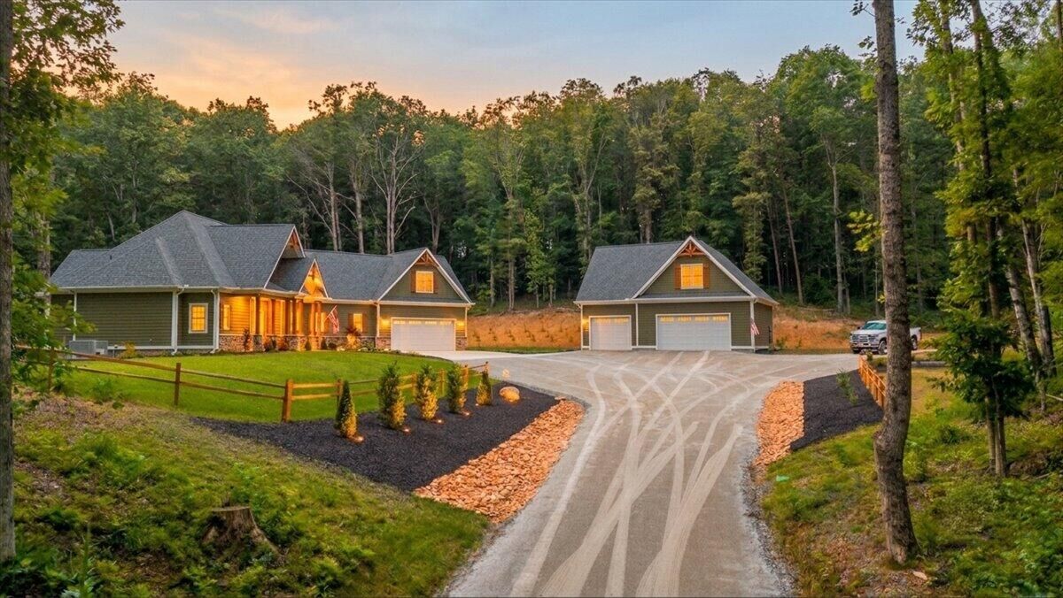 Property Photo:  3710 River Road  TN 37322 