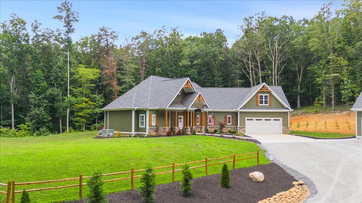 Property Photo: 3710 River Road TN 37322