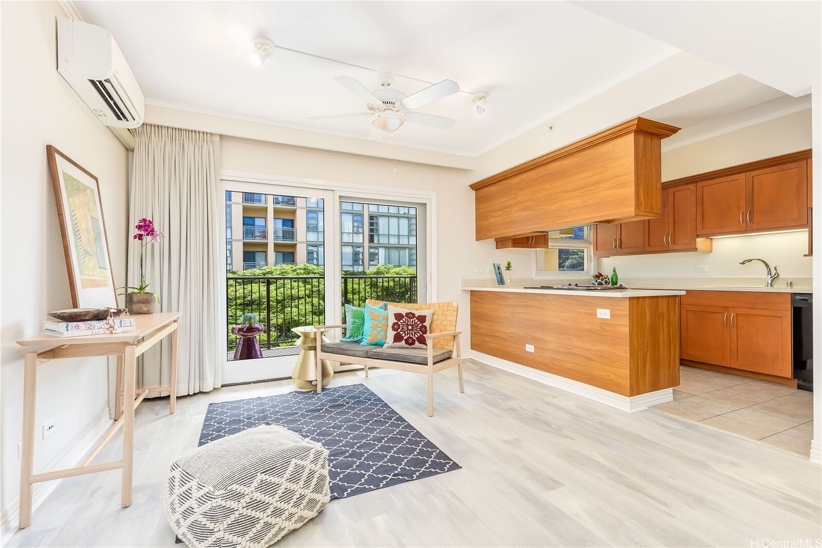 Property Photo: 21 Craigside Place 7C HI 96817